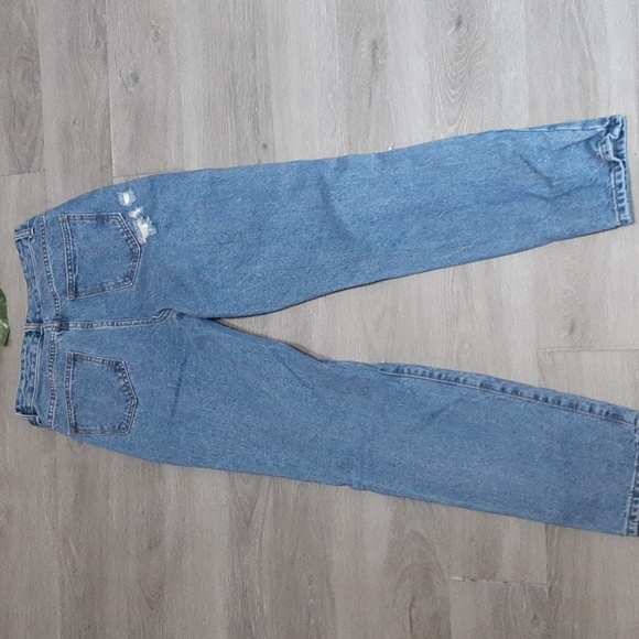 Shein Distressed High Rise Jeans - Picture 5 of 14